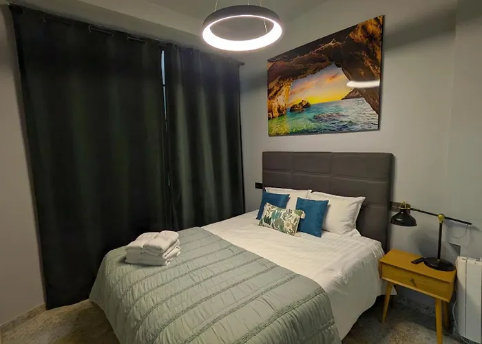 Alma De Malaga 2Br Stay With Art History & Comfort In The Heart Of The City