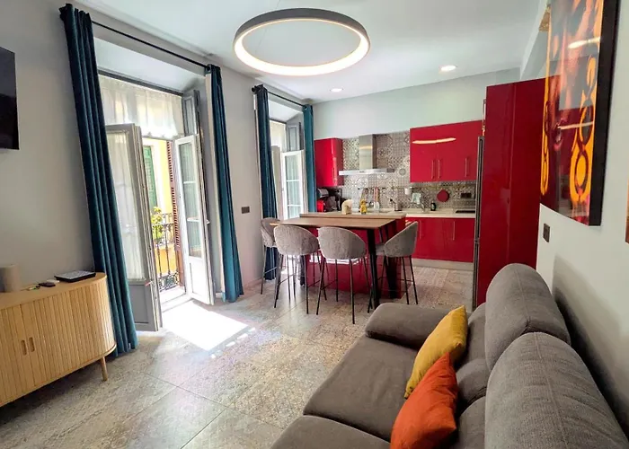 Alma De Malaga 2Br Stay With Art History & Comfort In The Heart Of The City