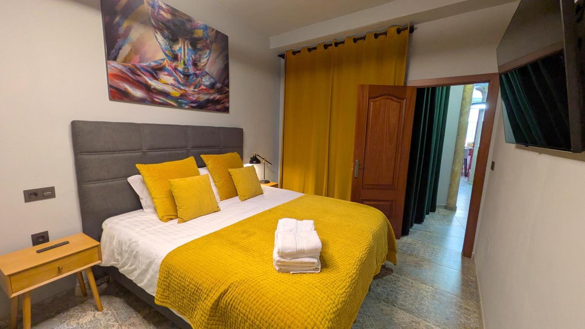 Alma De 2br With Art History & Comfort In The Heart Of The Apartamento Málaga