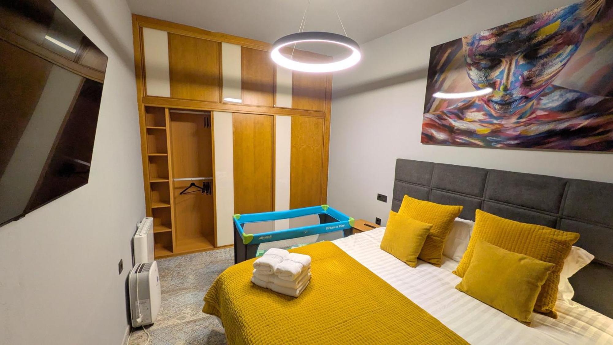 Alma De 2br With Art History & Comfort In The Heart Of The * Málaga